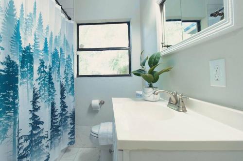 Spacious Modern 5 Bedrooms JAX Spacious Modern 5 Bedrooms JAX