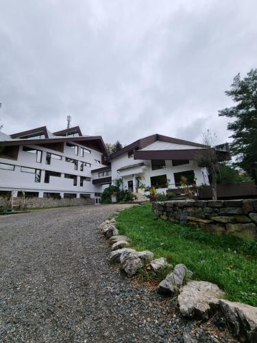 Randunica - Hotel - Văliug