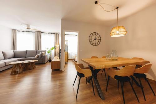 Bravissimo Figuerola, Spacious 3-bedroom apartment