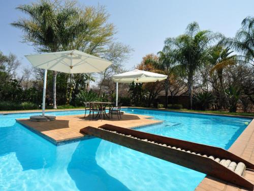 balkon/terras, Mokuru Private Nature Reserve in Beestekraal