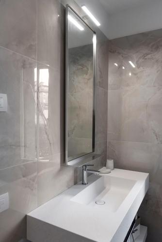 Apartment image 6