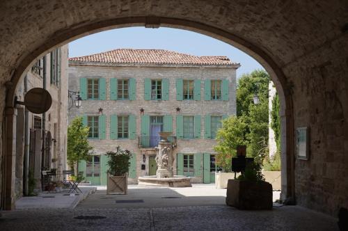 Maison d'Hotes la Gourguille - Chambre d'hôtes - Barjac