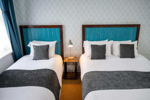 Rising Sun Hotel by Greene King Inns - image 5