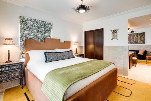 room detail thumbnail 0