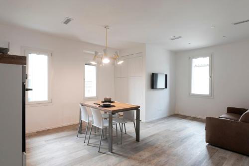 Two-Bedroom Apartment image 7