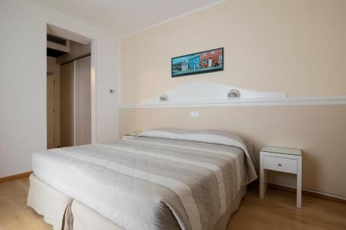 Hotel Miami - image 2