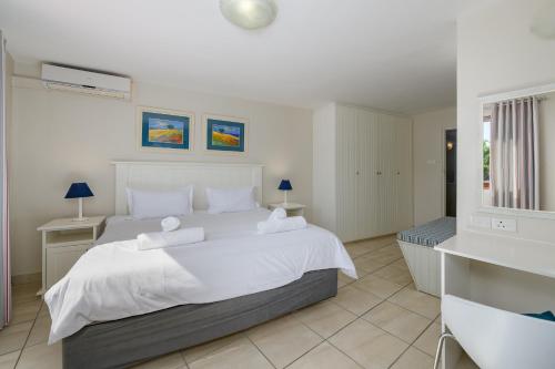 San Lameer Villa 2817 - 2 Bedroom Classic - 4 pax - San Lameer Rental Agency in 南布隆姆