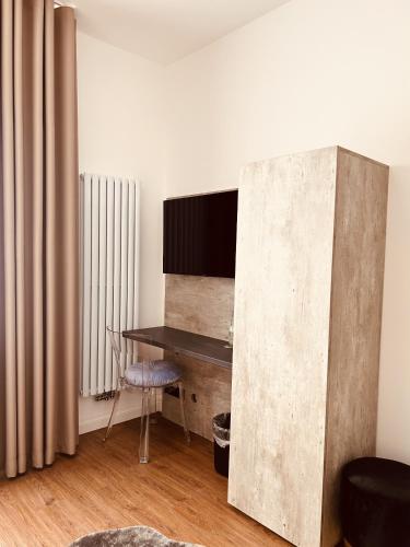 1 twin bed