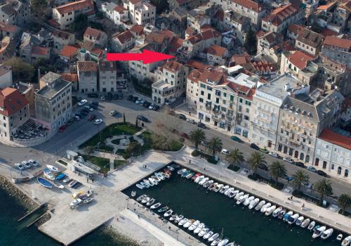 Old Town Apartment St Luke with Sunny Terrace near Riva, Split (photo 2)