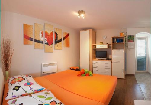 Old Town Apartment St Luke with Sunny Terrace near Riva, Split (photo 10)