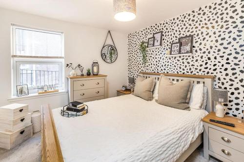 Modern 2 bedroom Flat in Montrose - Apartment