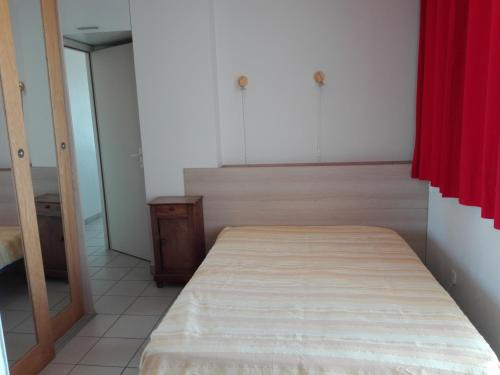 Apartment (4 Adults) image 5