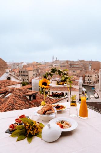 481953351 Hotel Papadopoli Venezia - MGallery Collection
