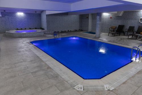 Cakmak Marble Hotel - image 13