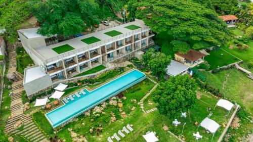 . Cardedeu Hotel Lago de Coatepeque