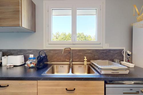 Le Refuge de Brantôme (Le Refuge de Brantome) in บร็องตูม