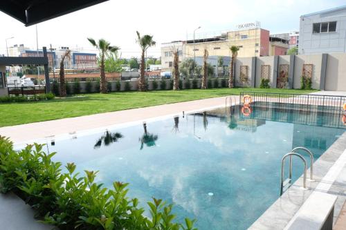 Grand Müdüroğlu Hotel (Grand Muduroglu Hotel) in ไอย์ดิน