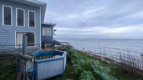 Casa cabaña frente al mar (tinaja)