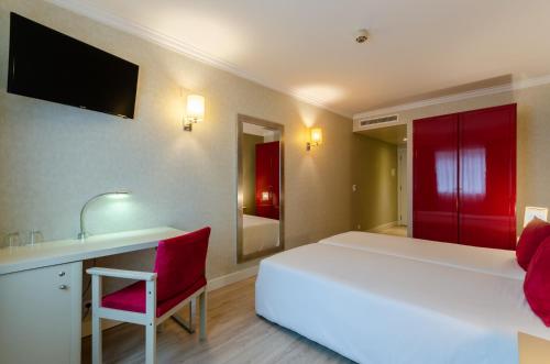 Olissippo Marques de Sa - image 13