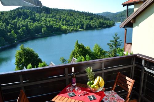 Madora - Studio Apartman for Two in Fužine, near the Lake, Fužine