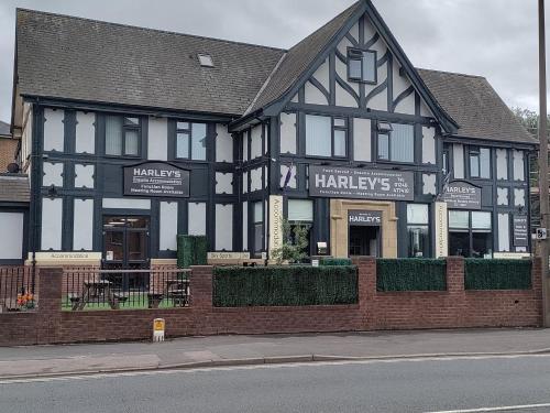 Harleys Inn - image 8