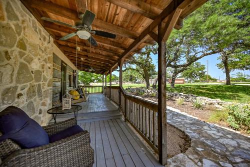 Luxury 23-ac Ranch Casita with Hot tub and Firepit!