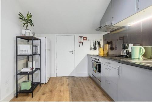 Gaia Style Room in a Shared Apartment 2
