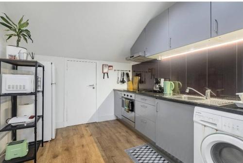 Gaia Style Room in a Shared Apartment 1