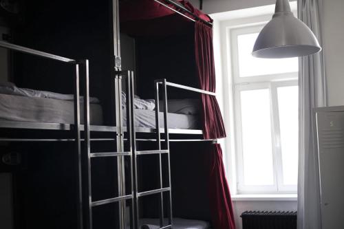 Bed in 6-Bed Dormitory Room image 10