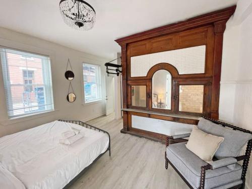 Walk Everywhere from this Stunning Remodel in OTR in Cincinnati, USA