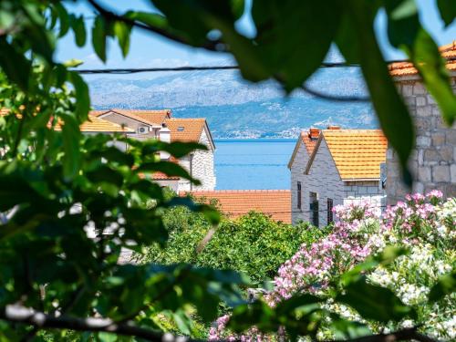 Apartments Kaja - Postira