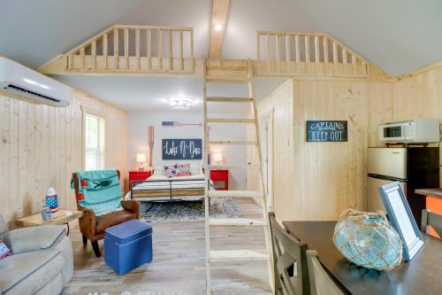 Beautiful Studio Cabin Near Greers Ferry Lake! detail