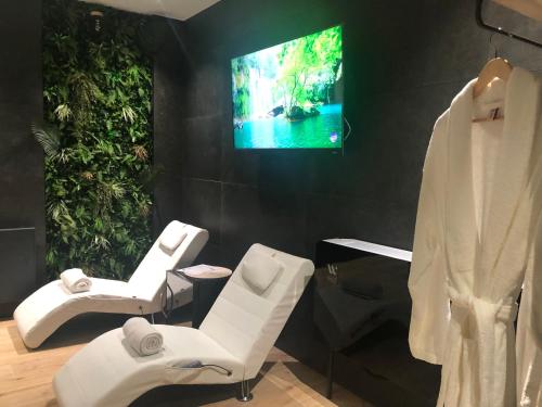 Pezsgőfürdő, Appart-hôtel de standing avec jacuzzi privatisable en option (Appart-hotel de standing avec jacuzzi privatisable en option) in Perigueux