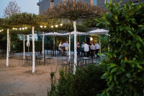 Balcony/terrace, Coreum Hotel in Riedstadt