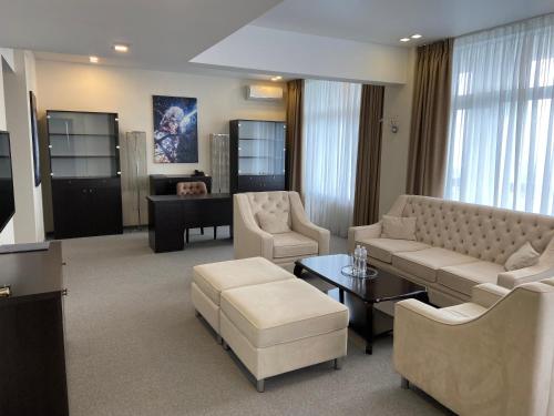 Hotel Kyiv - image 2