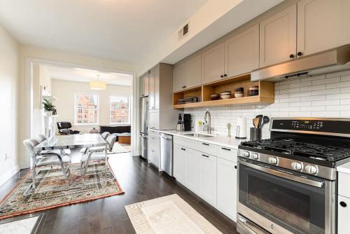 Lux Washington Park Condo with Rooftop Patio in Cincinnati, USA