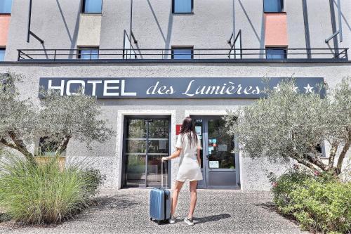 Hôtel des Lumières Lyon Meyzieu Arena Stadium Hotel de charme Meyzieu