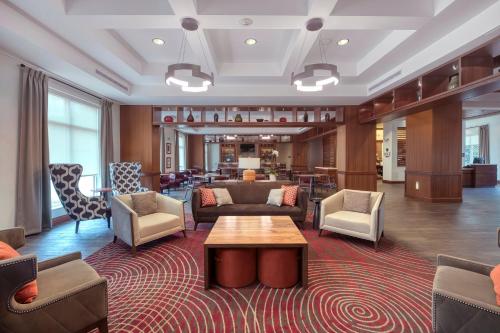 DoubleTree by Hilton Raleigh-Cary - image 4