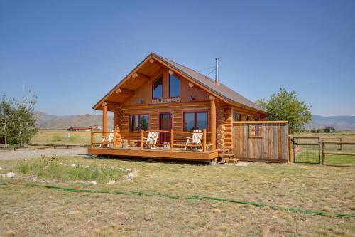 Yellowstone Cabin with Stunning Mountain Views