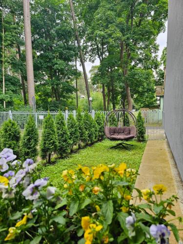Cool flat with own garden, Riga