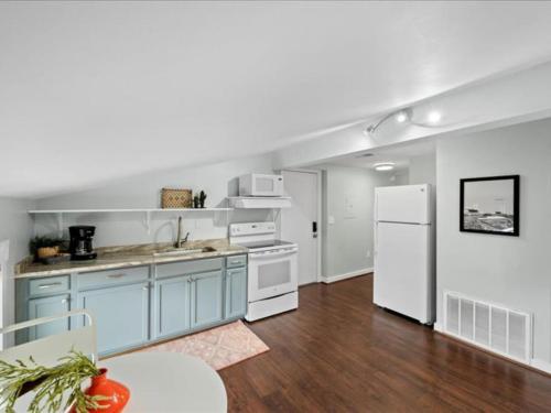Studio steps to Soccer and OTR and Downtown in Cincinnati, USA