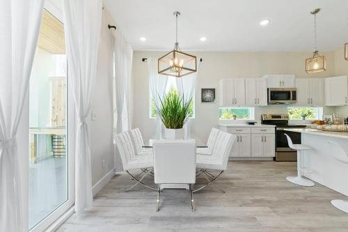 Davis Shores Lookout- Dog Friendly Mins to DNTN & Beach in St. Augustine, USA