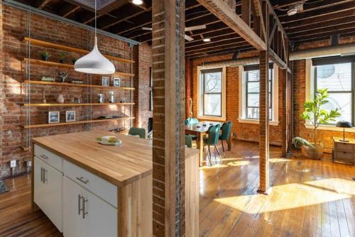 Stunning Loft in the heart of OTR