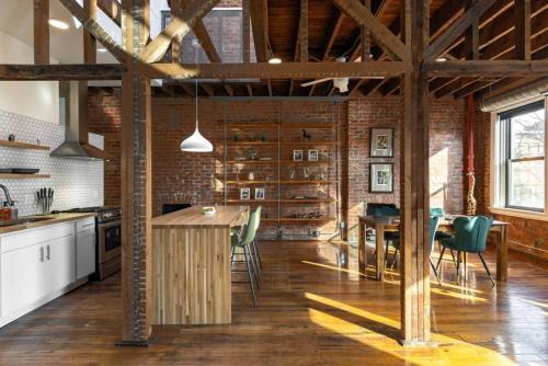 Stunning Loft in the heart of OTR