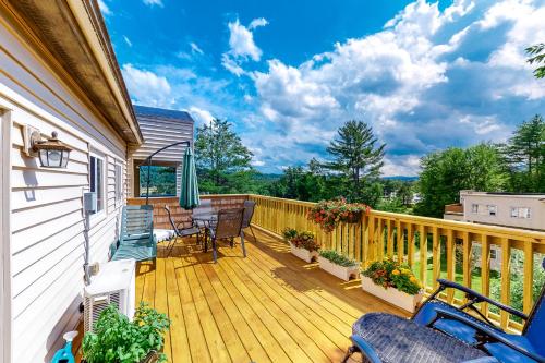 Mountainside Resort F401 in Stowe, USA