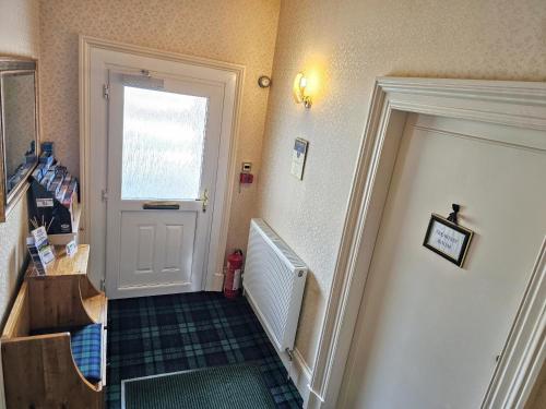 Entrada, Abermar Guest House - Inverness in Dalneigh