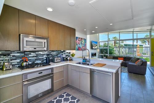 Stunning Palm Springs 2 Bedroom Condo in Palm Springs, USA