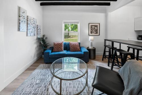 Spacious and Modern 3BR near Downtown and Walnut Hills in Cincinnati, USA