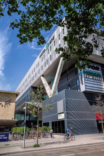 Motel One Wien Westbahnhof - image 5