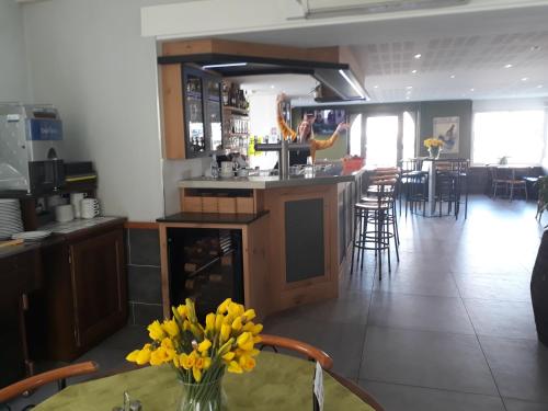 Krogs/atpūtas telpa, Auberge des Avenières (Auberge des Avenieres) in Les Avenieres-Veyrins-Thuellin